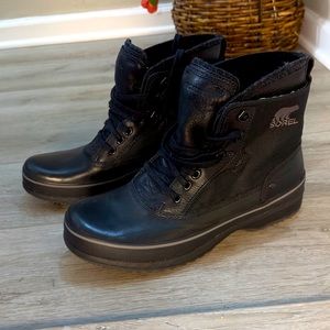 Sorel Black Boots